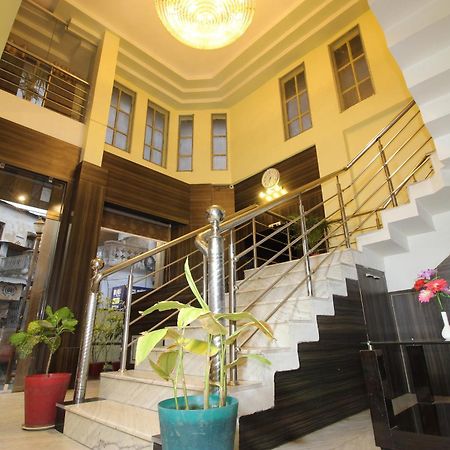 Hotel O Blue Diamond Varanasi Exterior foto