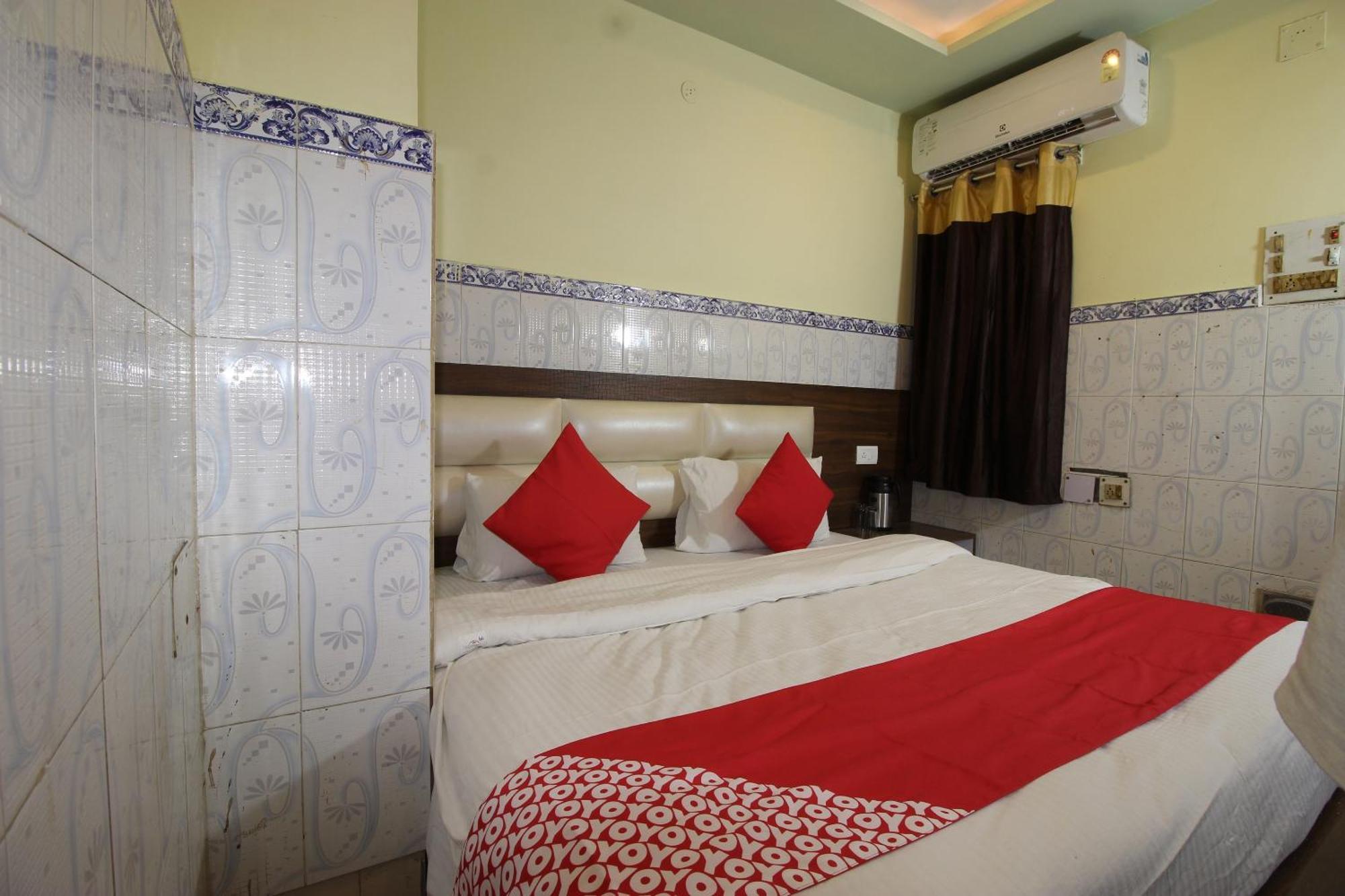 Hotel O Blue Diamond Varanasi Exterior foto