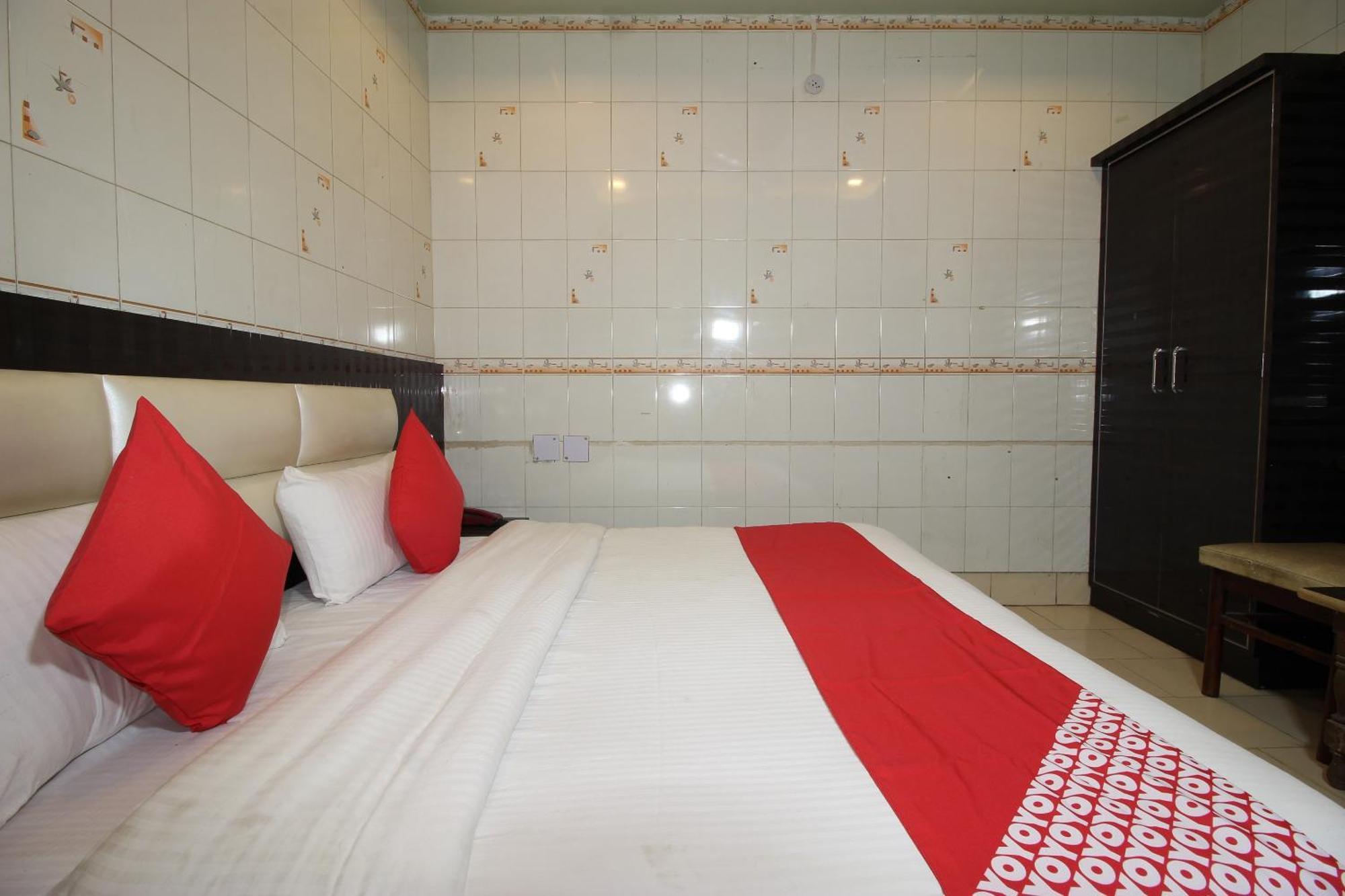 Hotel O Blue Diamond Varanasi Exterior foto