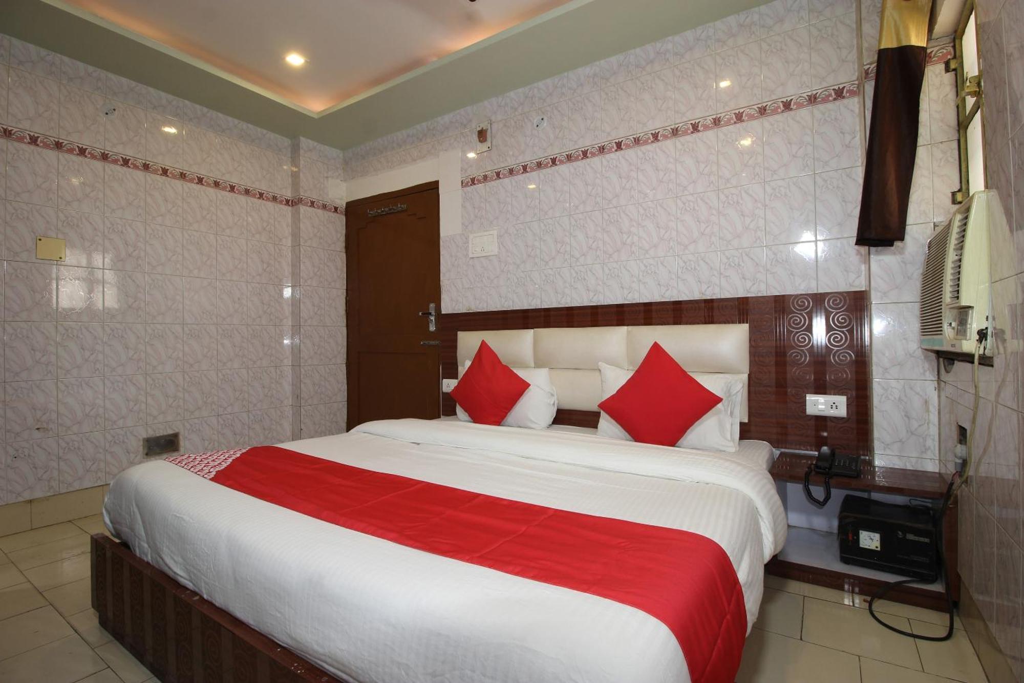 Hotel O Blue Diamond Varanasi Exterior foto