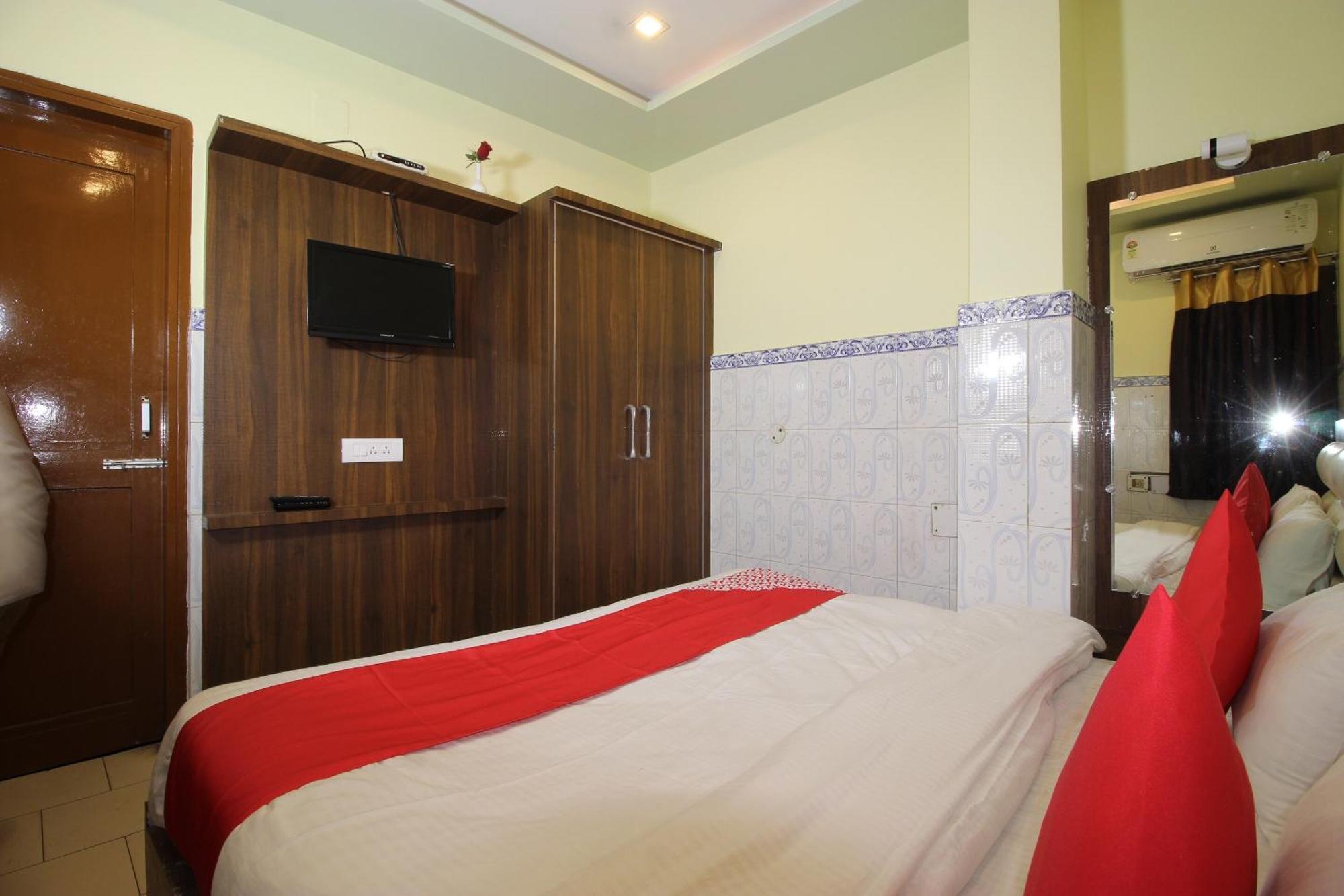 Hotel O Blue Diamond Varanasi Exterior foto
