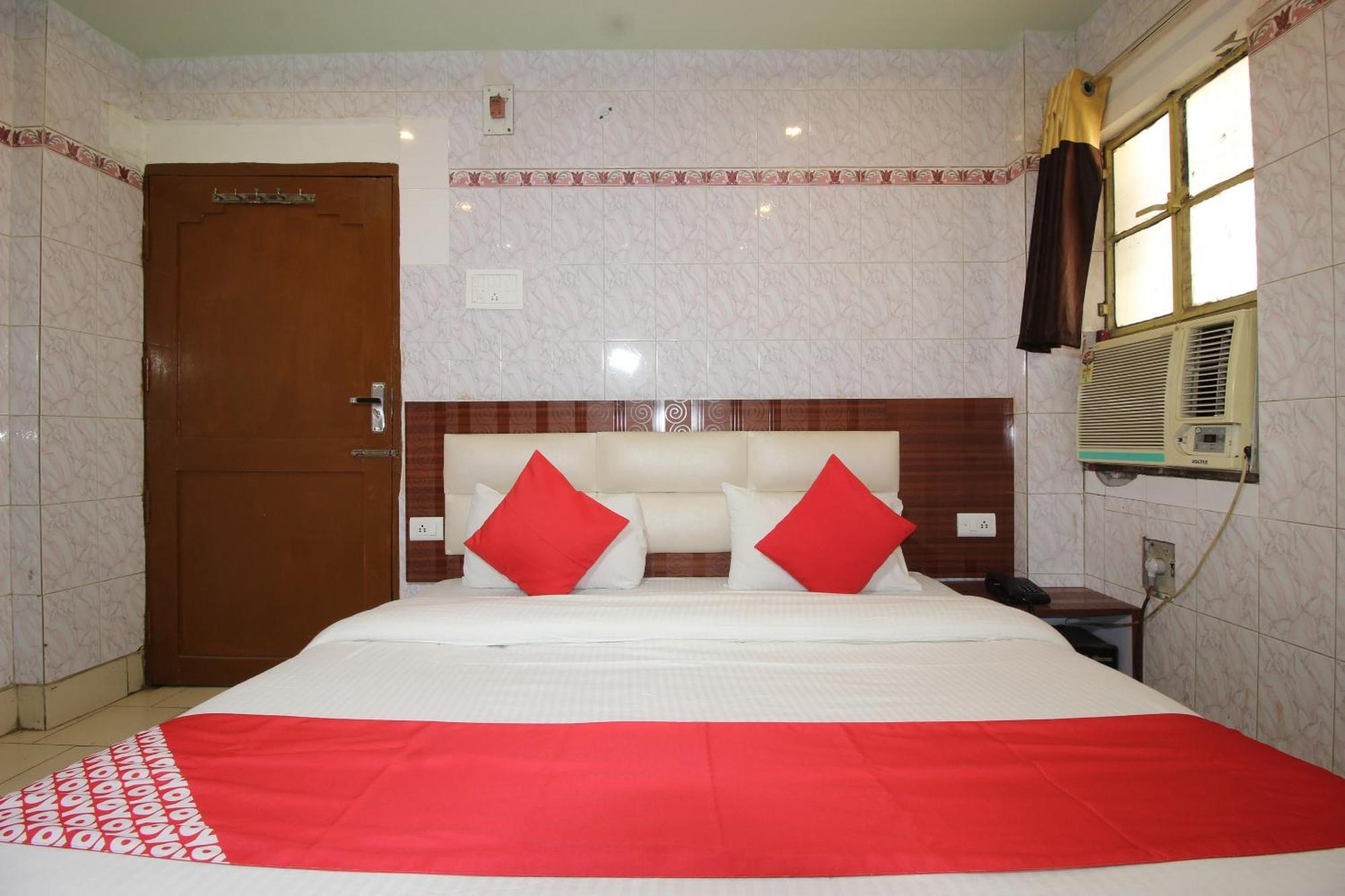 Hotel O Blue Diamond Varanasi Exterior foto