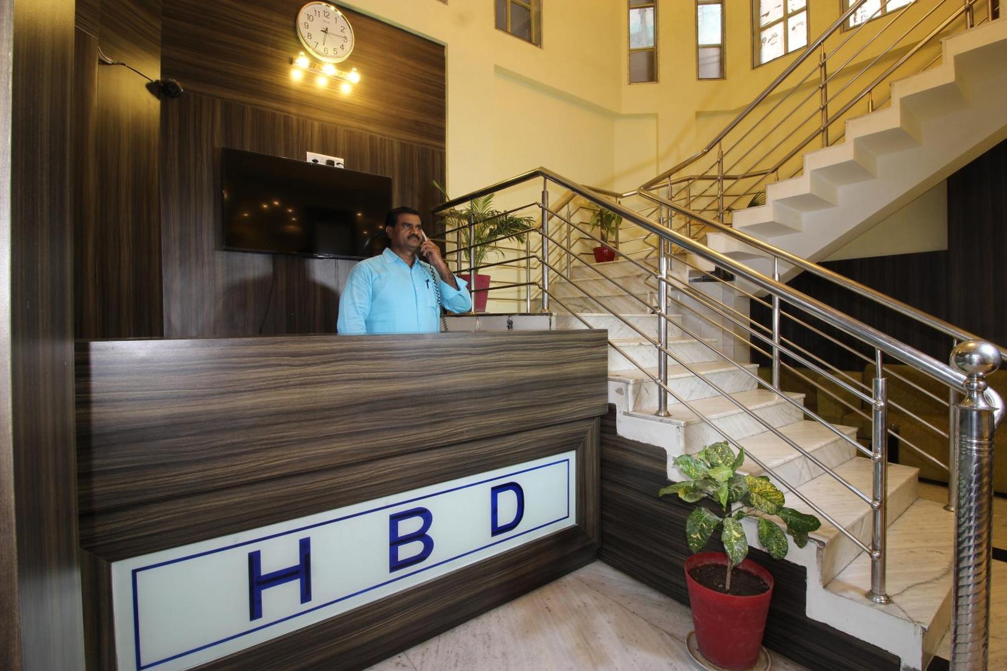 Hotel O Blue Diamond Varanasi Exterior foto